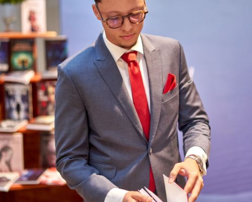 Loyola Escribe 2025 convierte al IPL en la Capital del Libro a nivel educativo